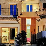 Idayvuelta Home & Suites With Private Pool